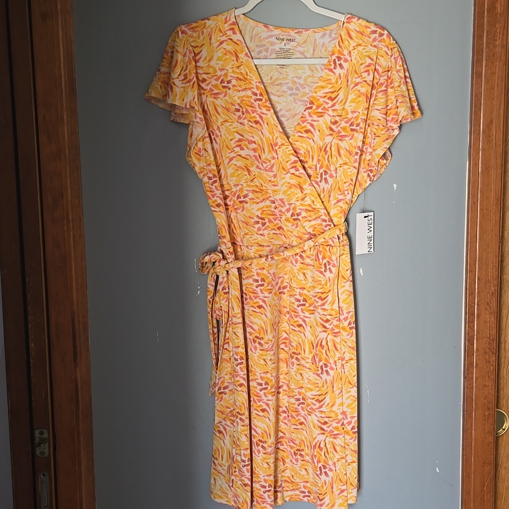 Nine West Yellow and Pink Floral Knee Length Dress